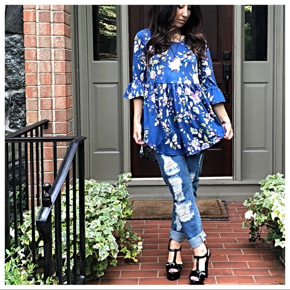 ✨LAST ONE ✨Floral ruffle sleeves loose fit top - Picture 2 of 8